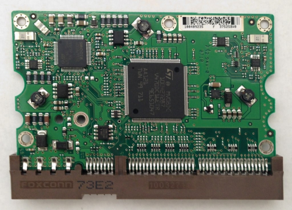 PCB ST3750640NA P/N: 9BL048-045 F/W: 3.BTF Seagate 100409235