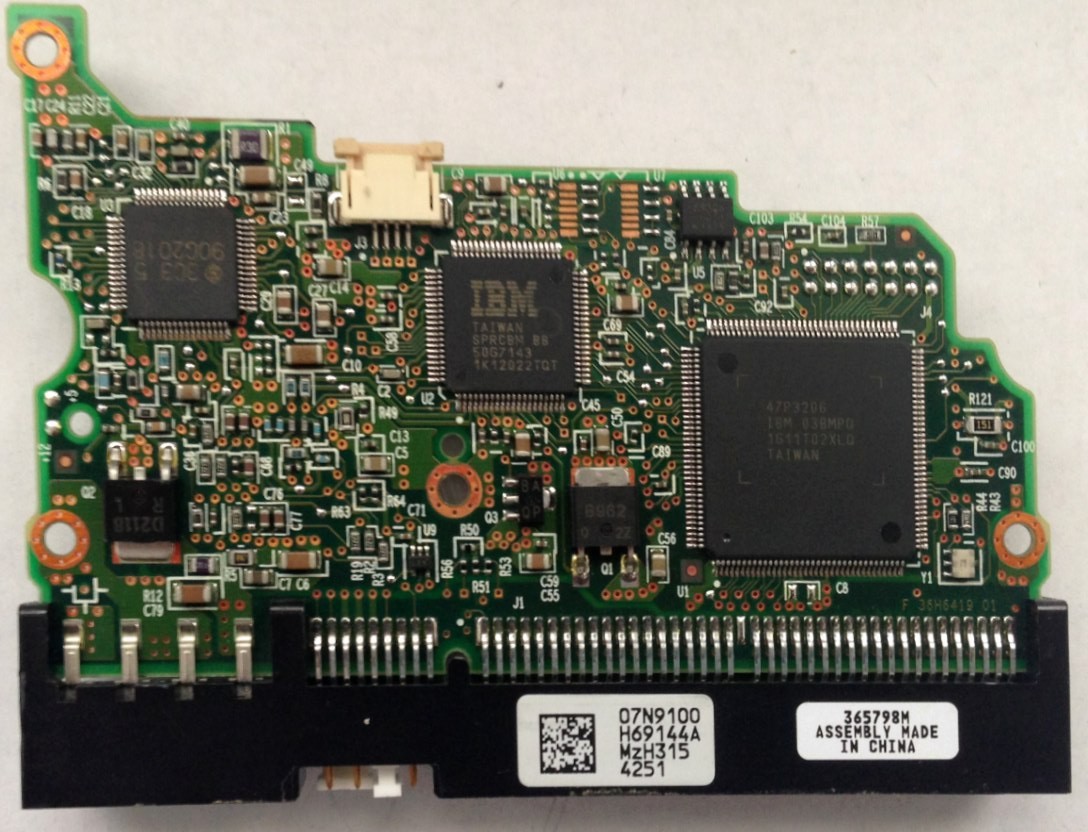 PCB IC35L120AVVA07-0 07N9100 H69144A P/N: 07N8147 MLC: H69000 Hitachi 