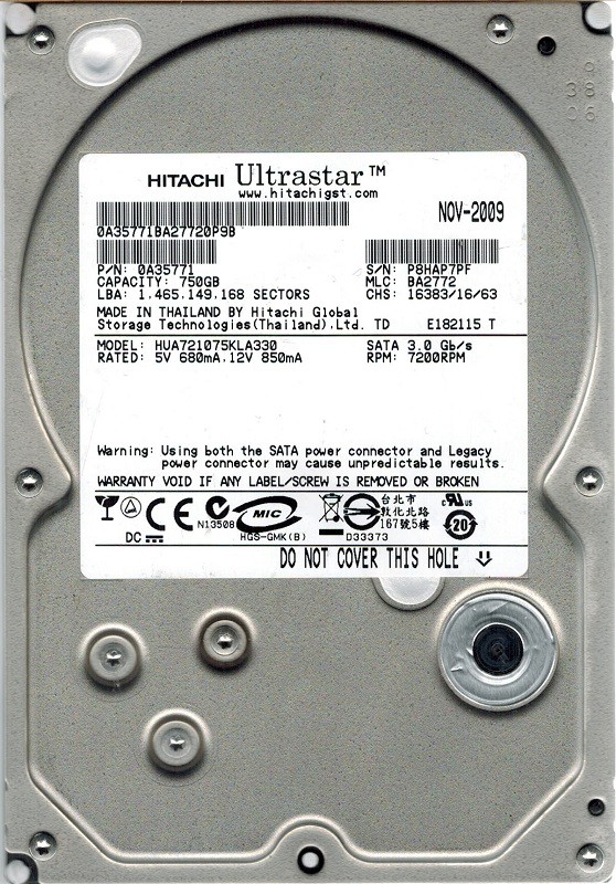 Hitachi HUA721075KLA330 P/N: 0A35771 MLC: BA2772 750GB